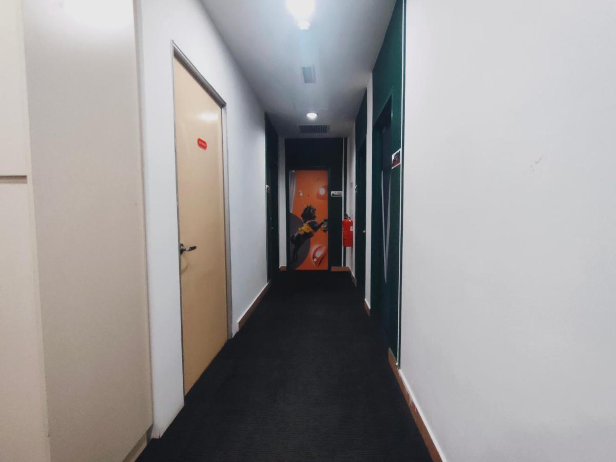 קלאנג Allbes Parklands Hotel מראה חיצוני תמונה