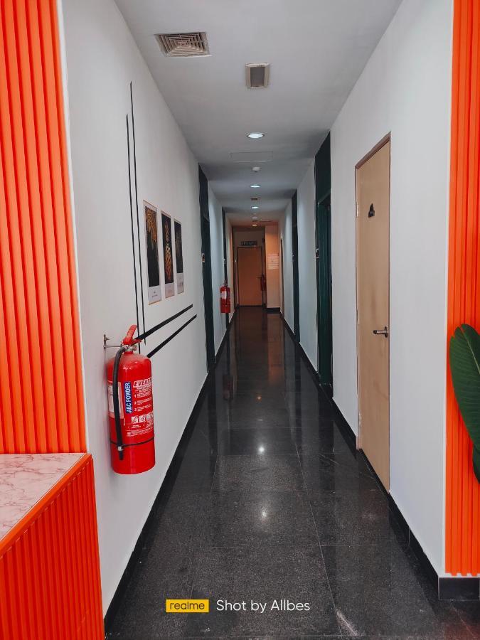 קלאנג Allbes Parklands Hotel מראה חיצוני תמונה