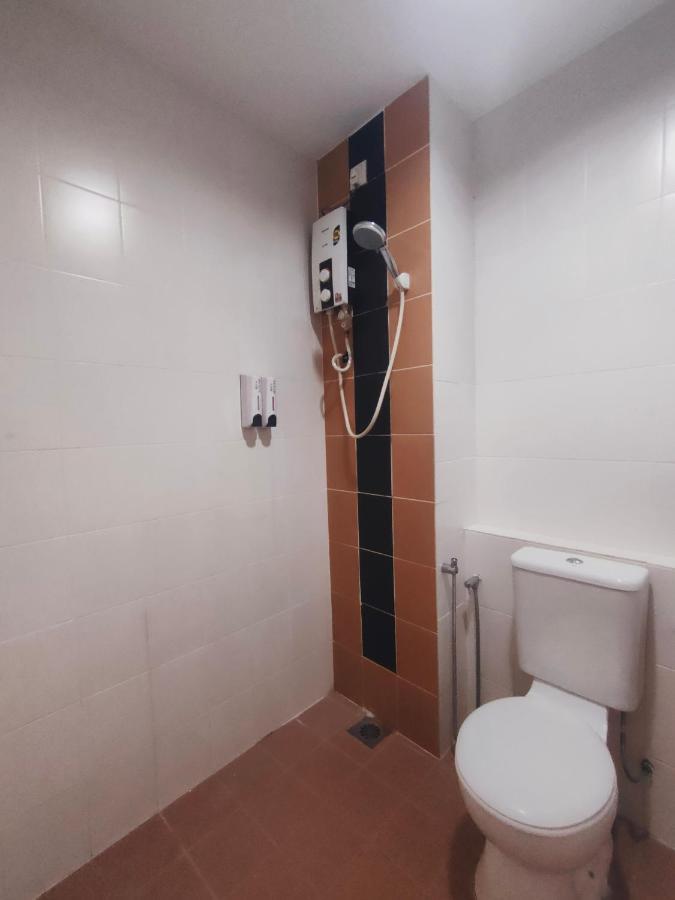 קלאנג Allbes Parklands Hotel מראה חיצוני תמונה