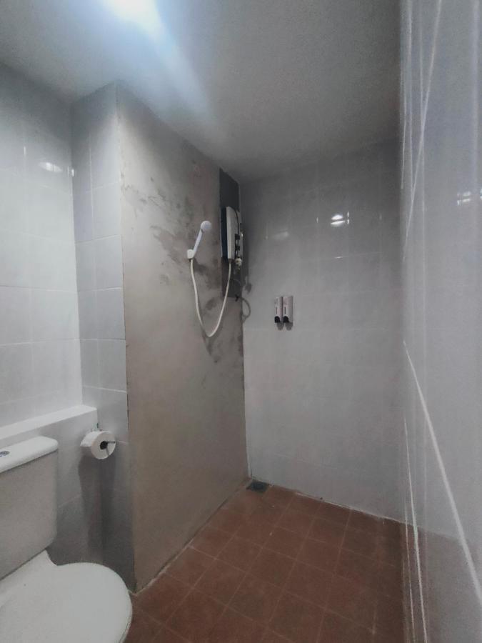 קלאנג Allbes Parklands Hotel מראה חיצוני תמונה